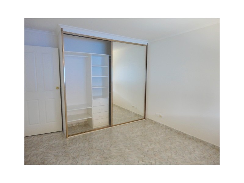 Edensor Park NSW 2176