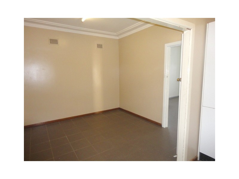 Fairfield West NSW 2165