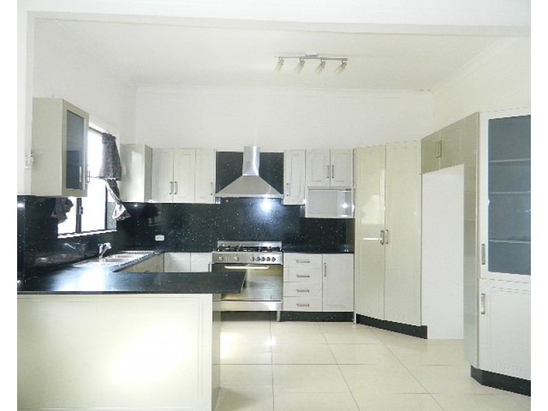 Fairfield East NSW 2165