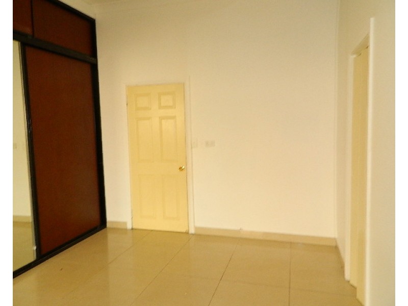 Fairfield East NSW 2165