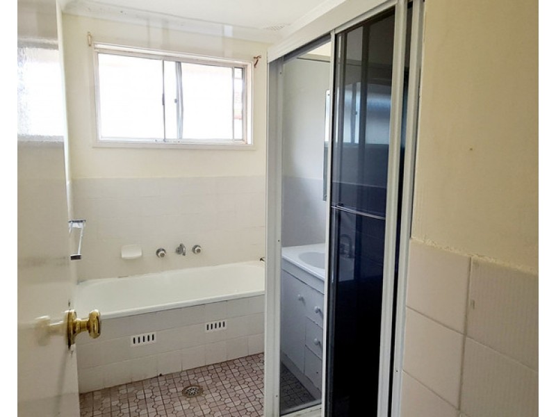 9 AYRSHIRE STREET, Bossley Park NSW 2176