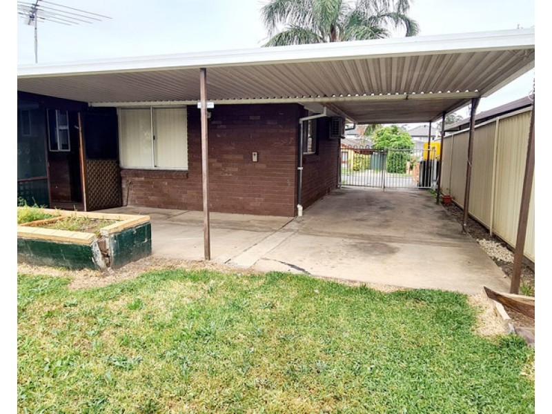 9 AYRSHIRE STREET, Bossley Park NSW 2176