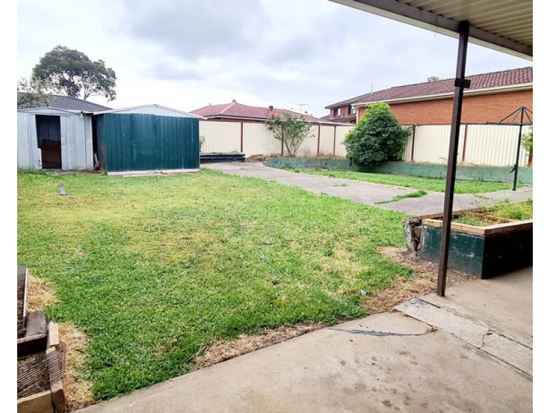 9 AYRSHIRE STREET, Bossley Park NSW 2176