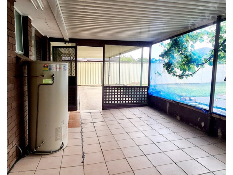 9 AYRSHIRE STREET, Bossley Park NSW 2176