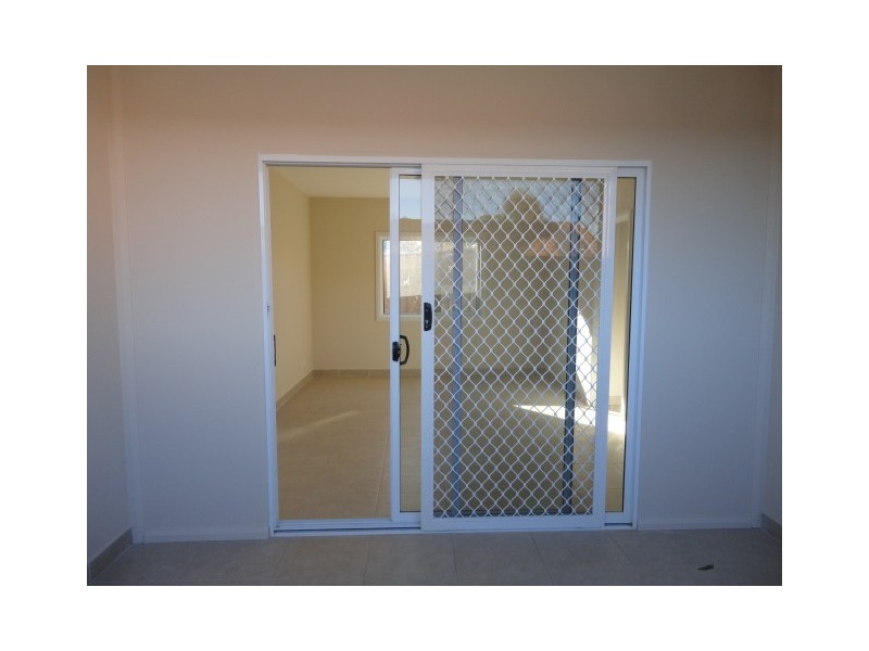 Edensor Park NSW 2176