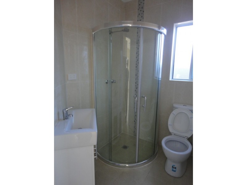 Edensor Park NSW 2176