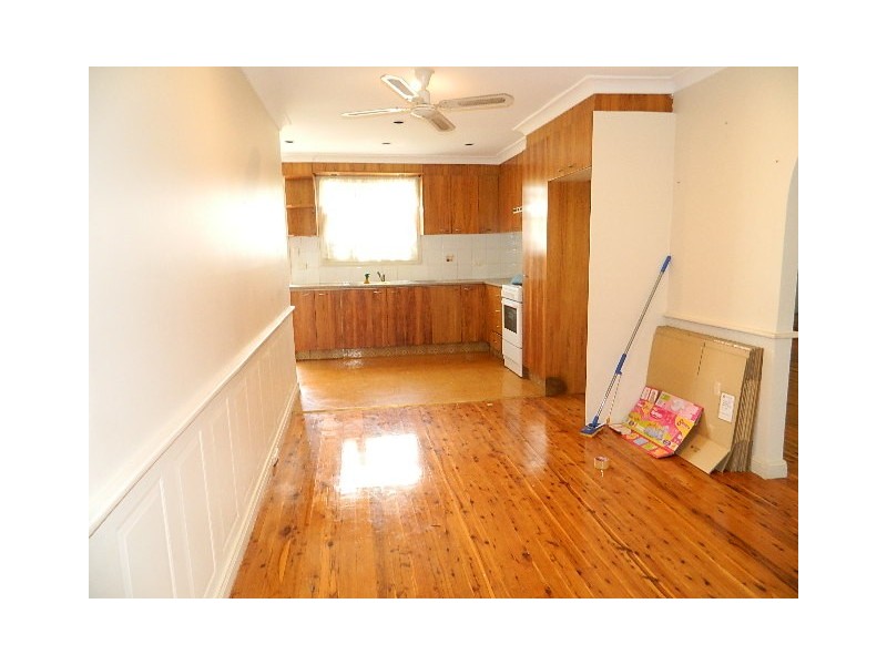 Fairfield West NSW 2165