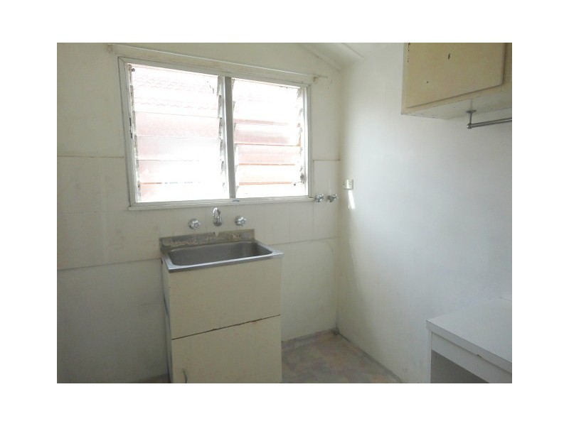 Fairfield East NSW 2165