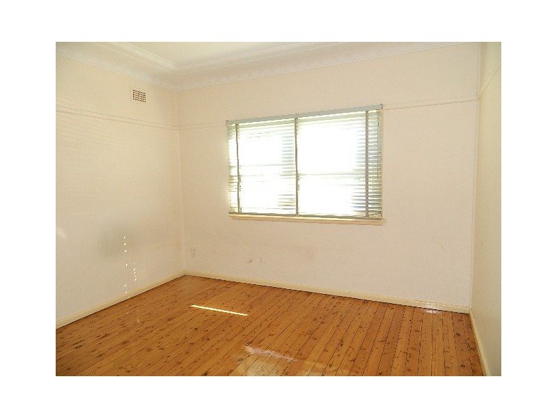 Fairfield West NSW 2165