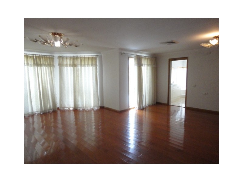 West Hoxton NSW 2171