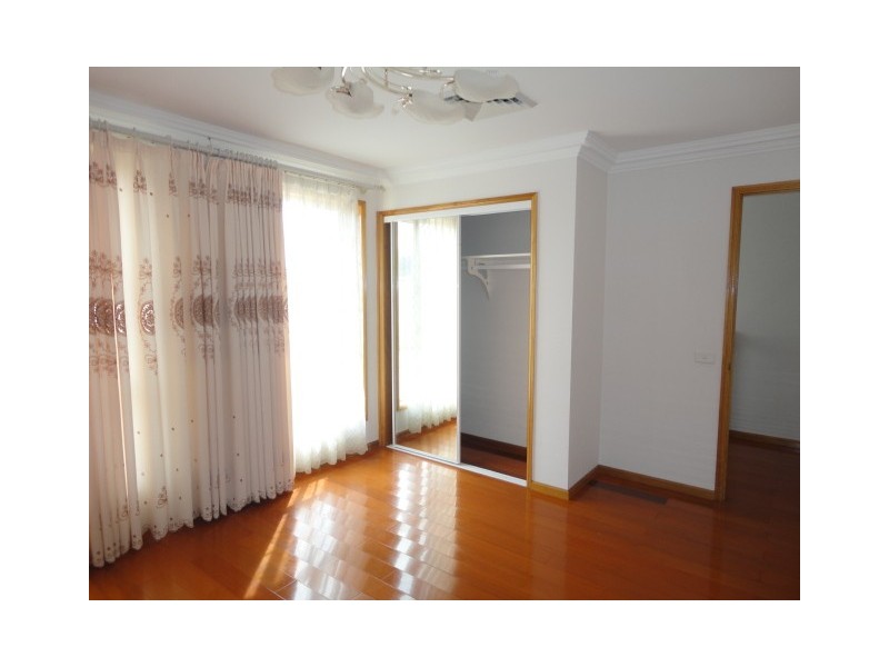 West Hoxton NSW 2171