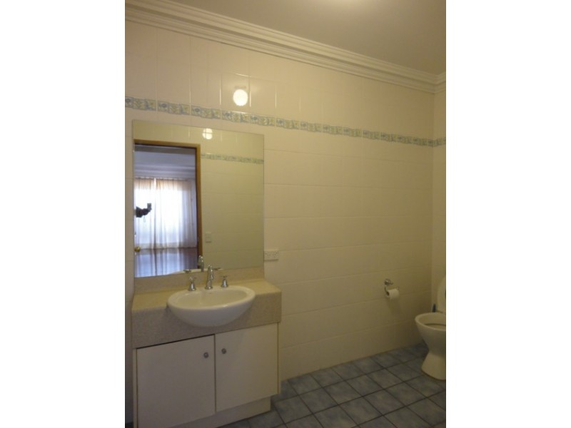 West Hoxton NSW 2171