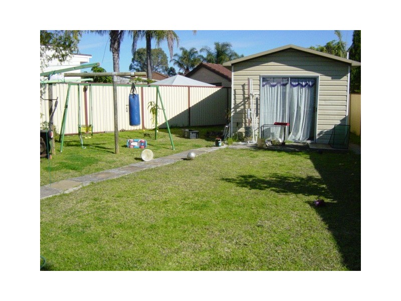 Greenfield Park NSW 2176