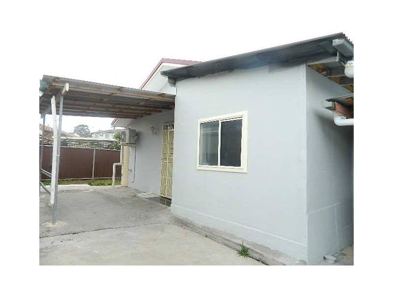 Fairfield West NSW 2165