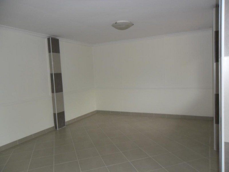 Fairfield East NSW 2165