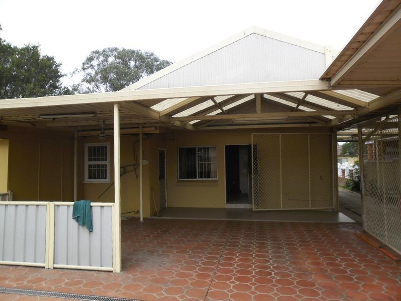 Fairfield East NSW 2165