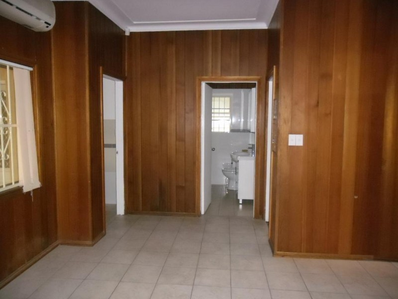 Fairfield East NSW 2165