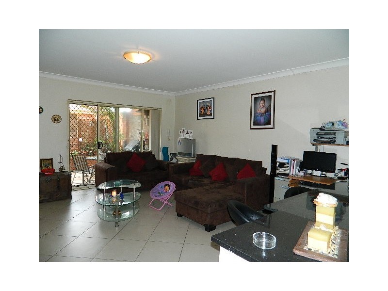 Fairfield NSW 2165