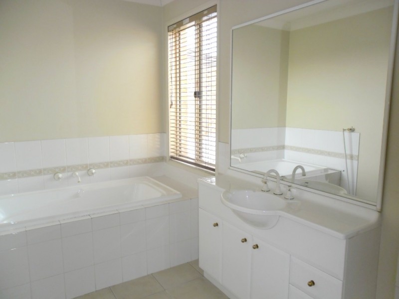 Fairfield East NSW 2165