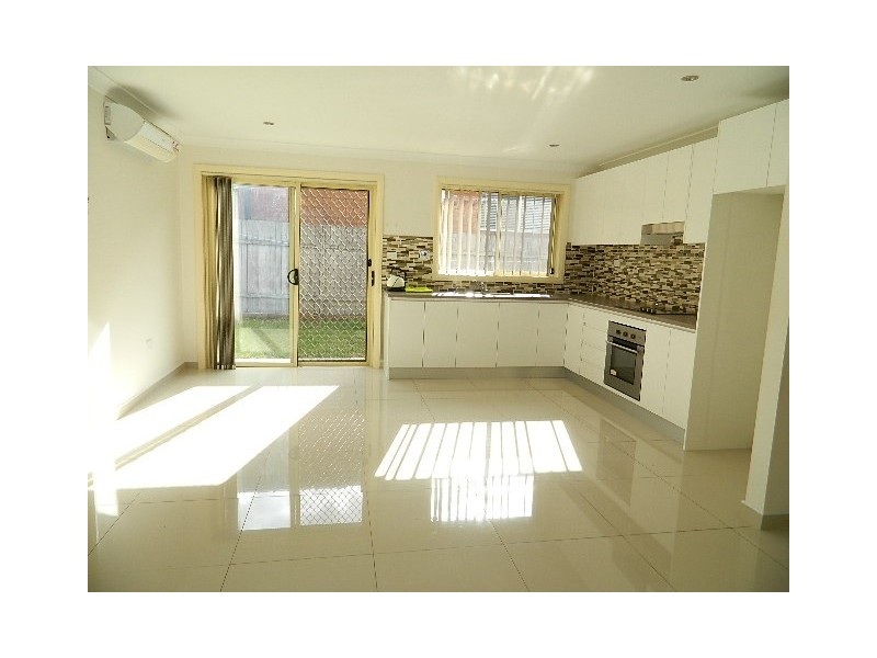 Fairfield West NSW 2165