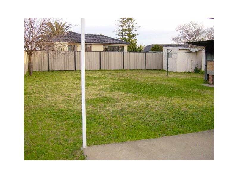 Fairfield West NSW 2165