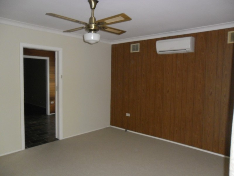 Fairfield West NSW 2165