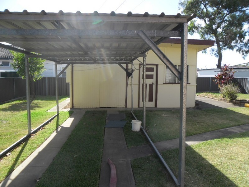 Fairfield West NSW 2165