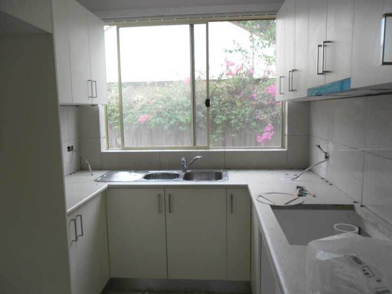 Fairfield West NSW 2165