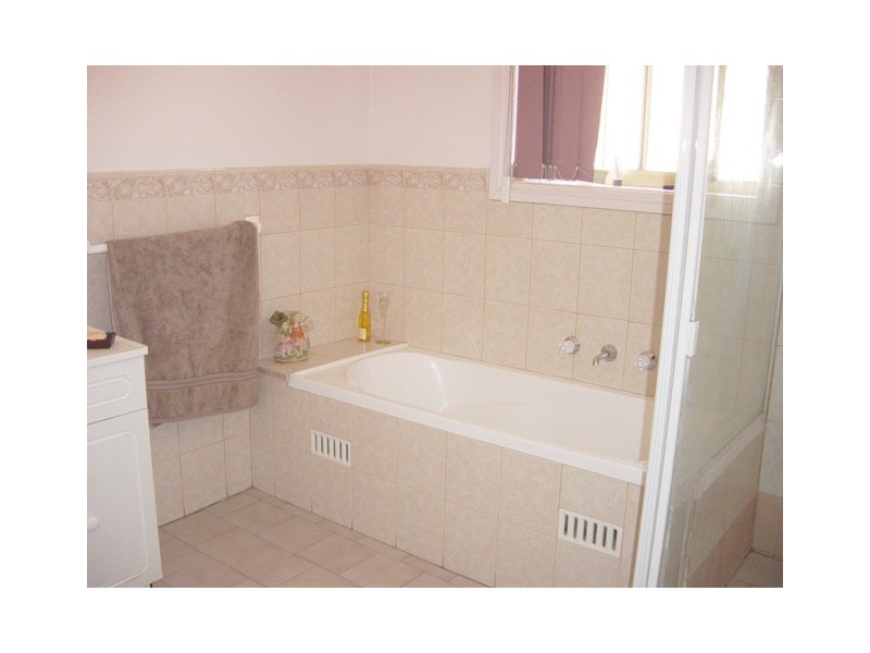 Greenfield Park NSW 2176