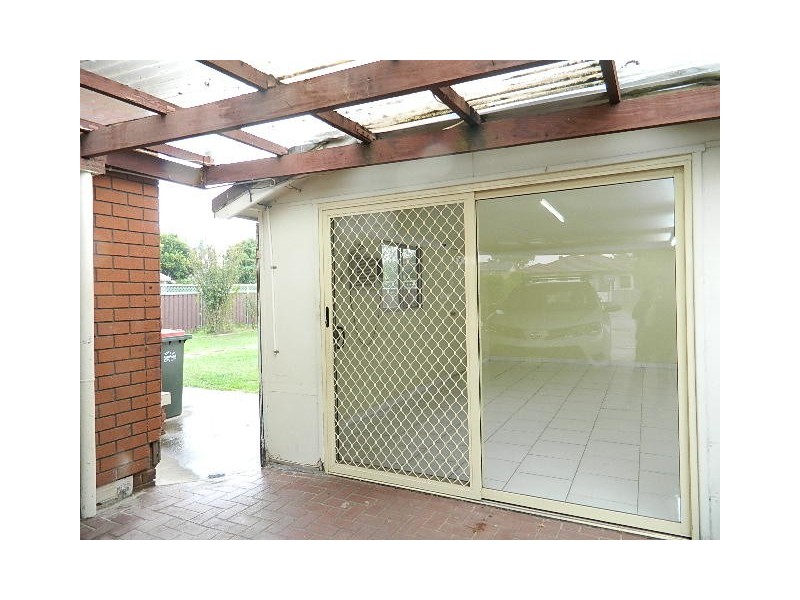 Fairfield West NSW 2165