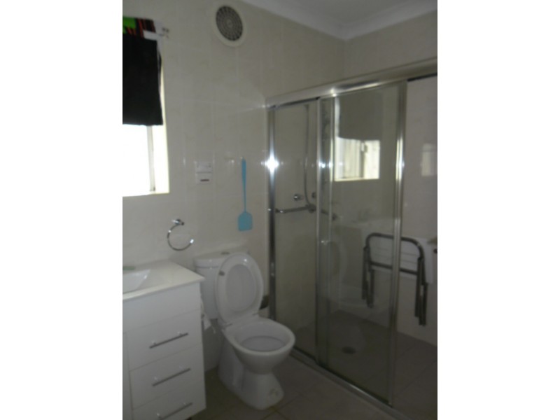 Fairfield West NSW 2165