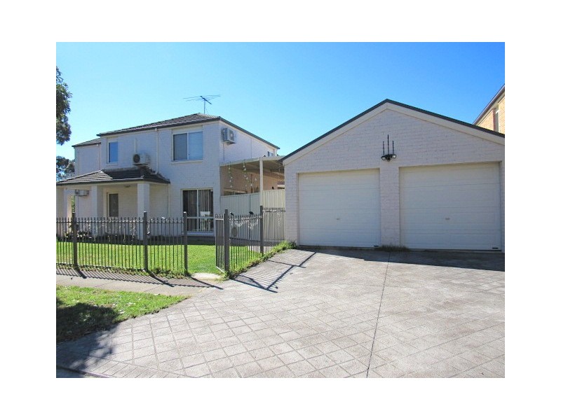 9 Jacaranda Court, Fairfield East NSW 2165