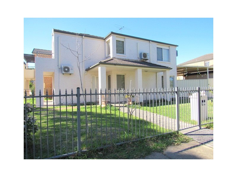 9 Jacaranda Court, Fairfield East NSW 2165