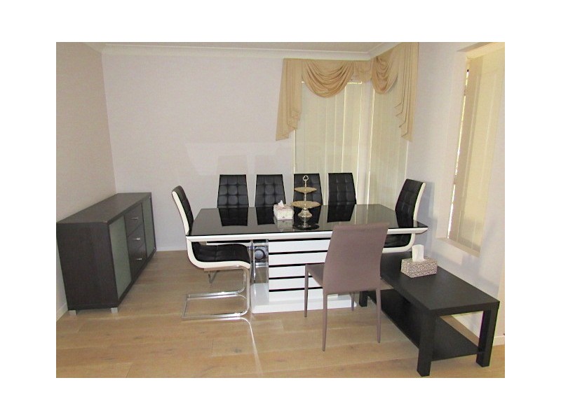 9 Jacaranda Court, Fairfield East NSW 2165