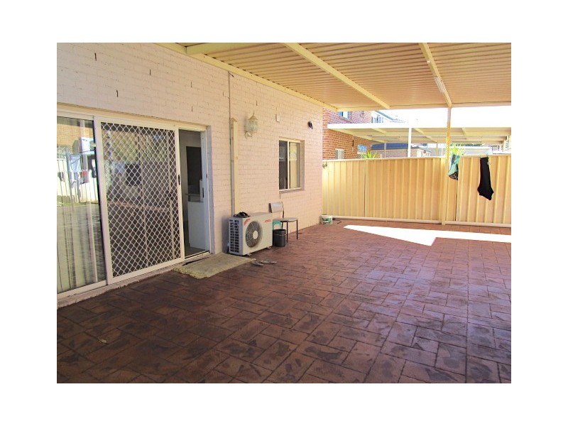 9 Jacaranda Court, Fairfield East NSW 2165