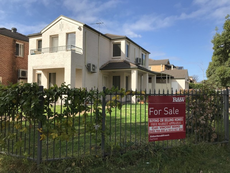 9 Jacaranda Court, Fairfield East NSW 2165