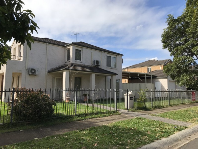 9 Jacaranda Court, Fairfield East NSW 2165