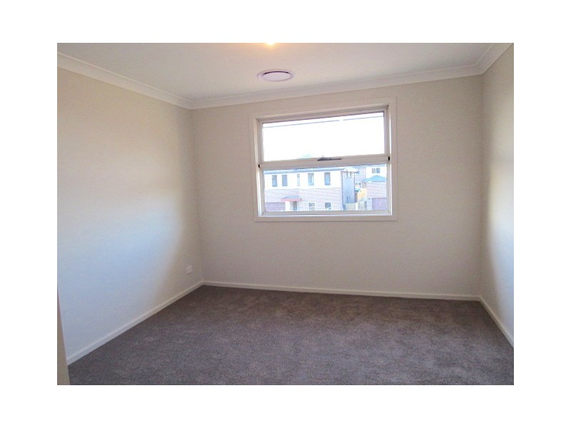 32 Avocet Circuit, Marsden Park NSW 2765