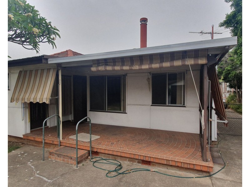 74 Rosina Street, Fairfield West NSW 2165