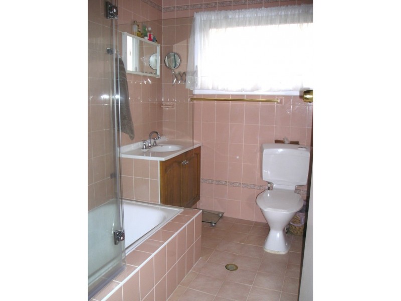 Fairfield East NSW 2165