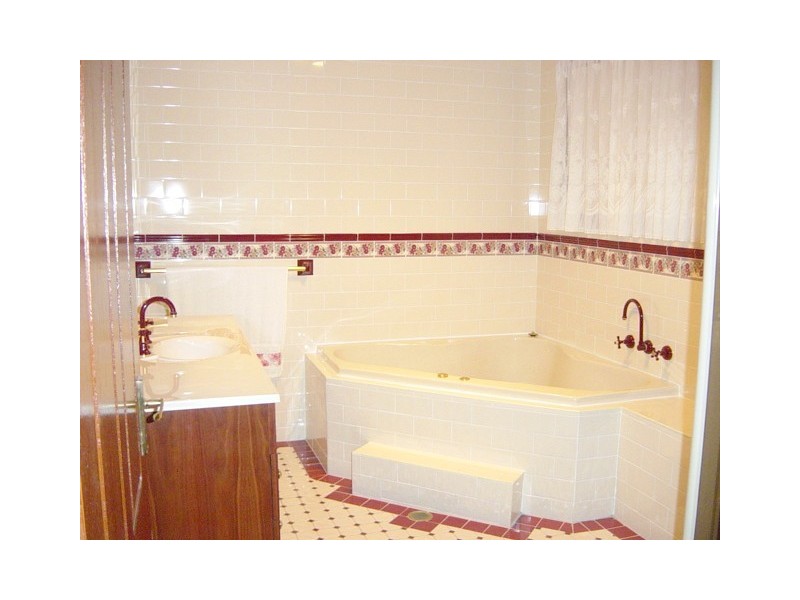 Bossley Park NSW 2176