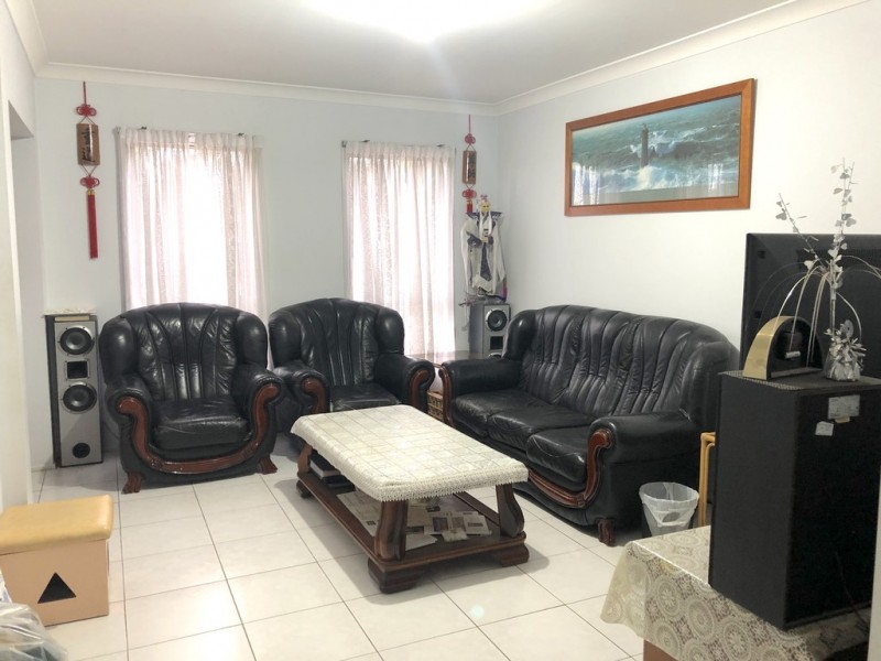 2 Currawong Street, Glenwood NSW 2768