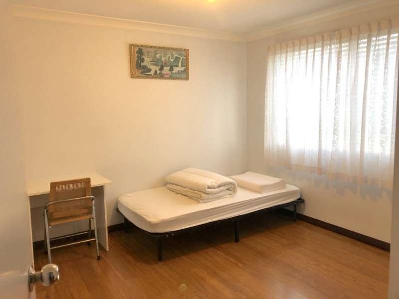 2 Currawong Street, Glenwood NSW 2768