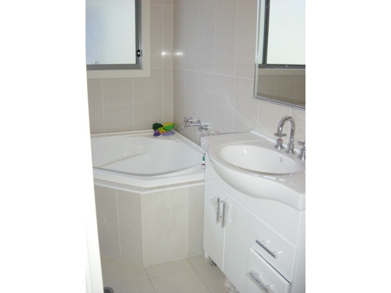Fairfield NSW 2165
