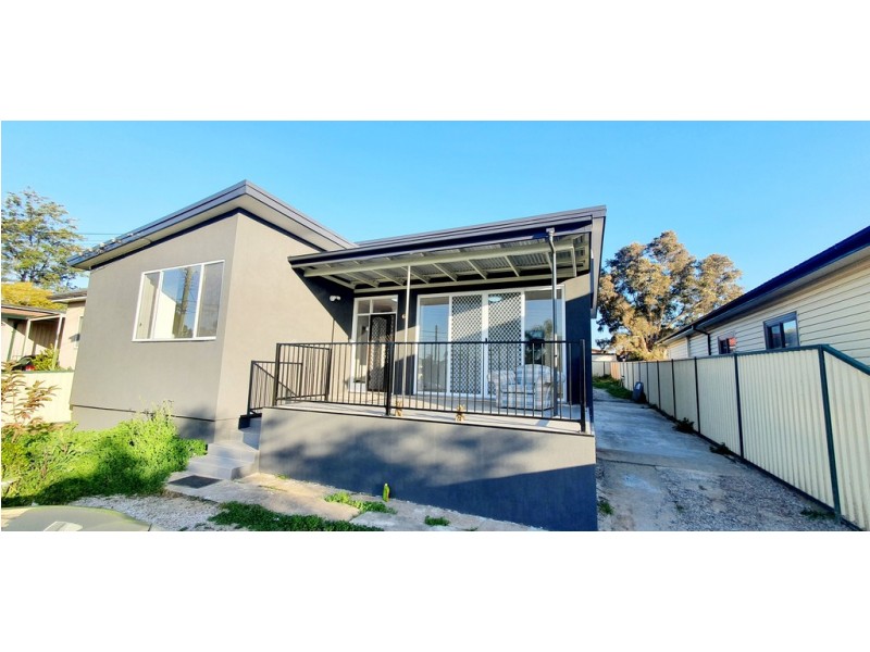 6 JANE ST, Smithfield NSW 2164
