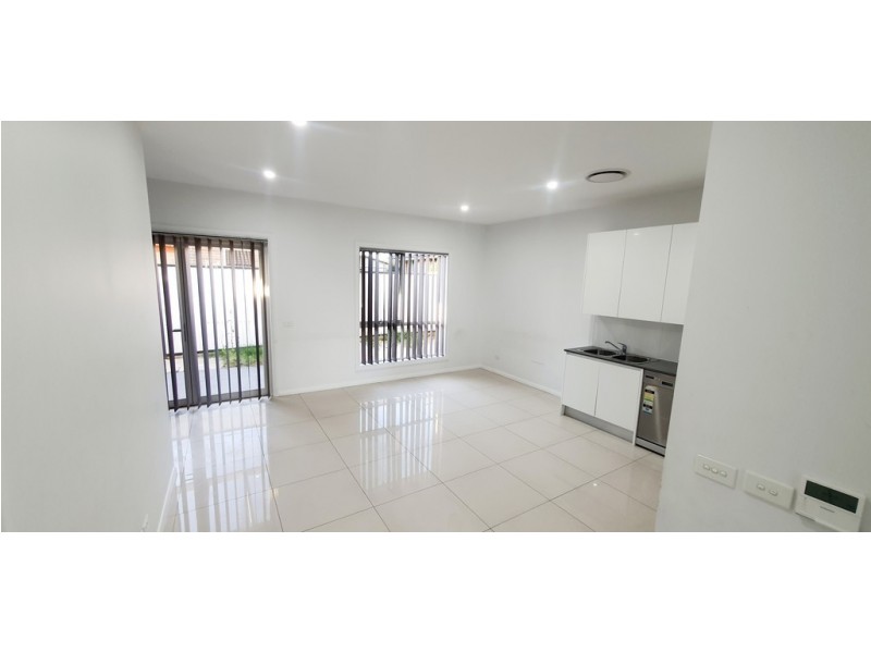 4/620 POLDING STREET, Bossley Park NSW 2176