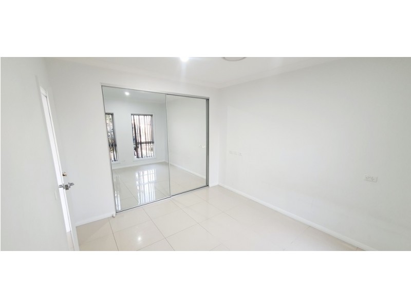 4/620 POLDING STREET, Bossley Park NSW 2176