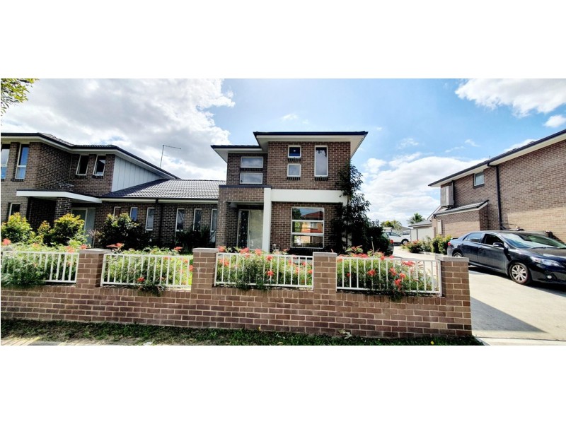 2/620 POLDING STREET, Bossley Park NSW 2176