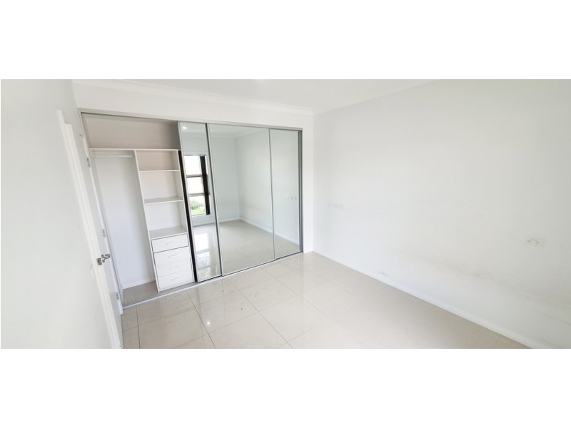 2/620 POLDING STREET, Bossley Park NSW 2176