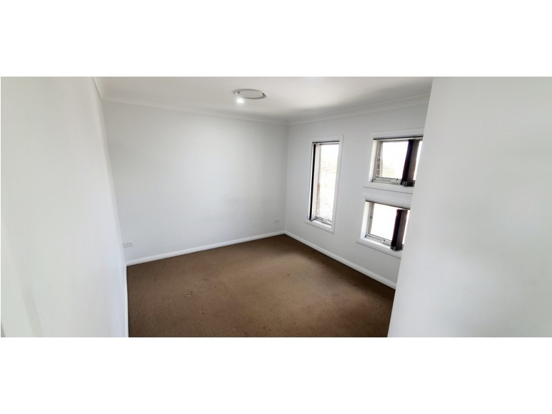 2/620 POLDING STREET, Bossley Park NSW 2176